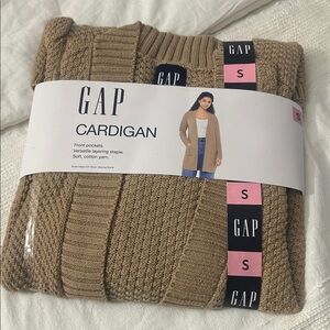 GAP Women's Brown Cardigan Sweater
